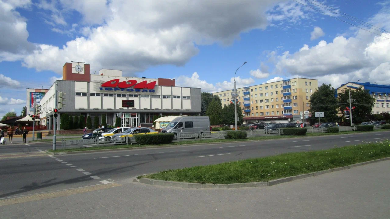 УКП «Дом торговли», магазин №1 УКП «Дом торговли», магазин №1