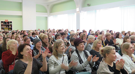 Поздравляем с 8 марта – Международным женским днем!