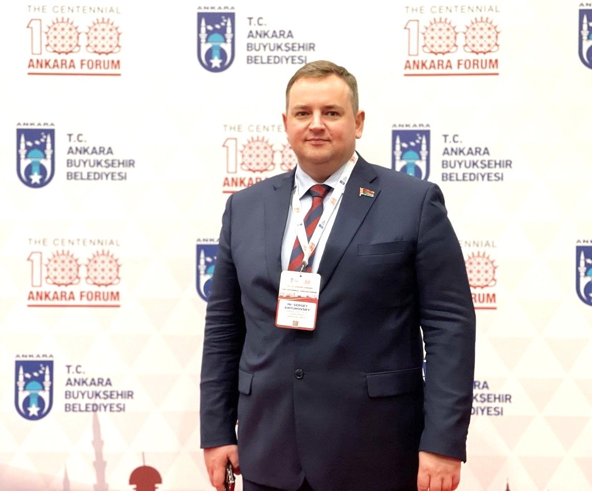 Сергей Анюховский находится с визитом в Анкаре