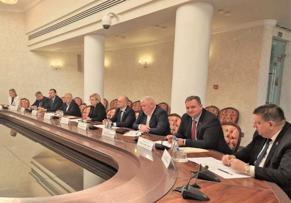 Лаз1.jpg